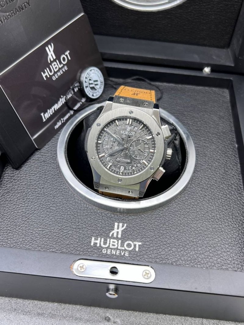 Копия Часы Hublot Classic Fusion Chronograph H102592