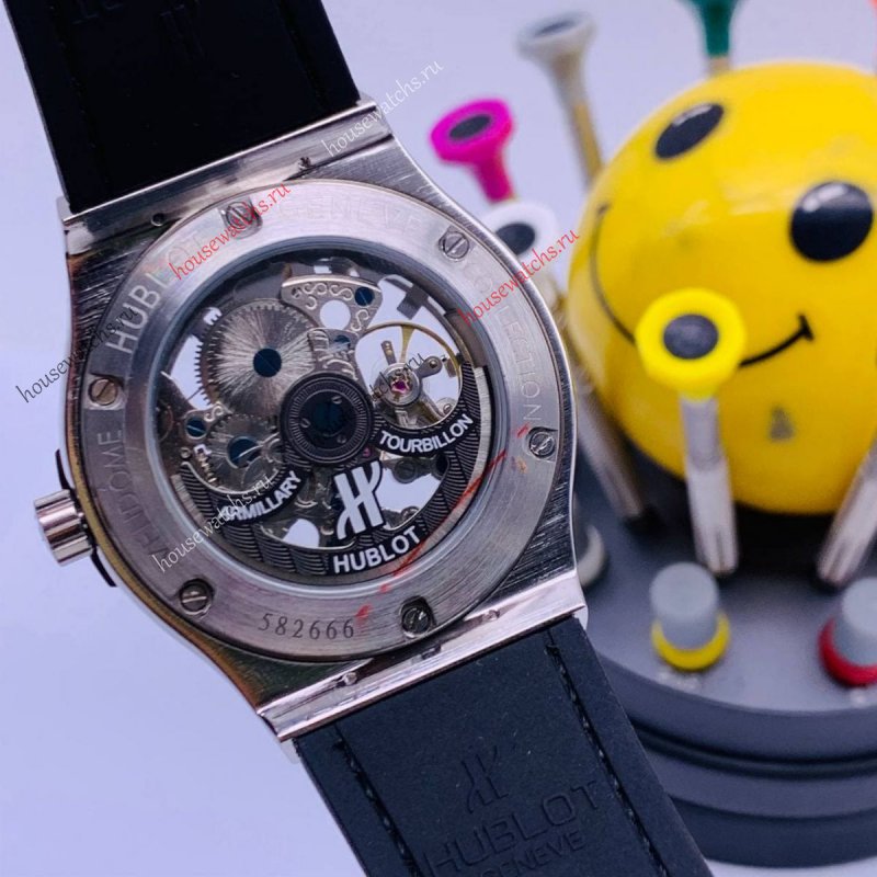Копия Часы Hublot Classic Fusion Titanium Diamonds H104365