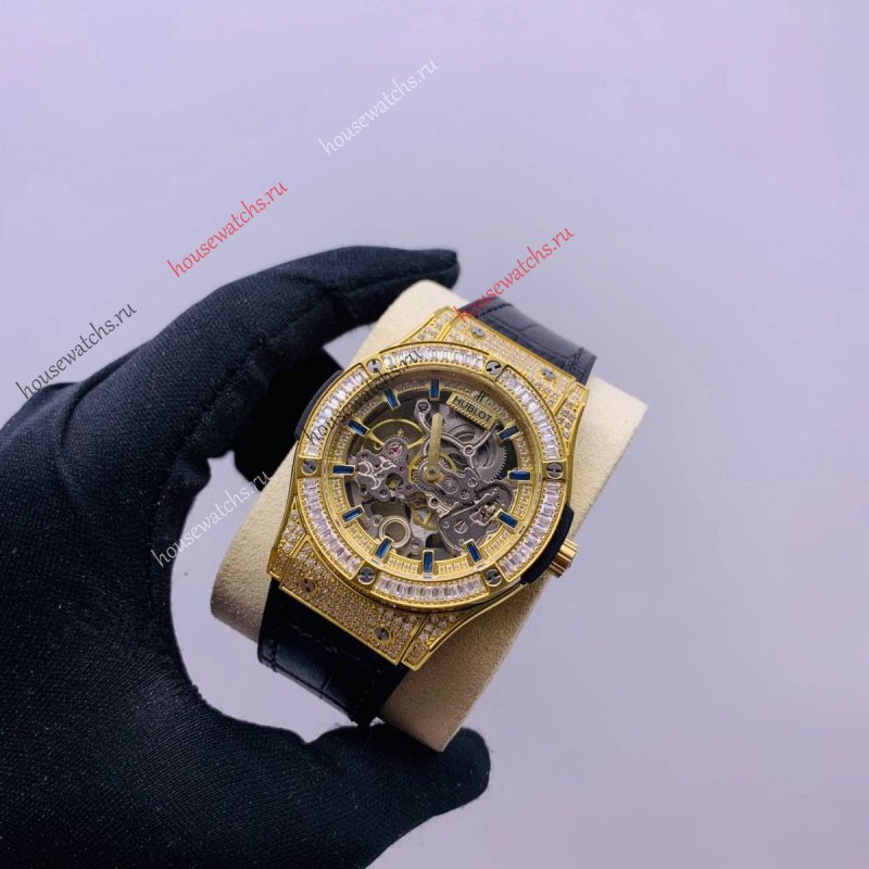 Копия Часы Hublot Classic Fusion Titanium Diamonds H104366