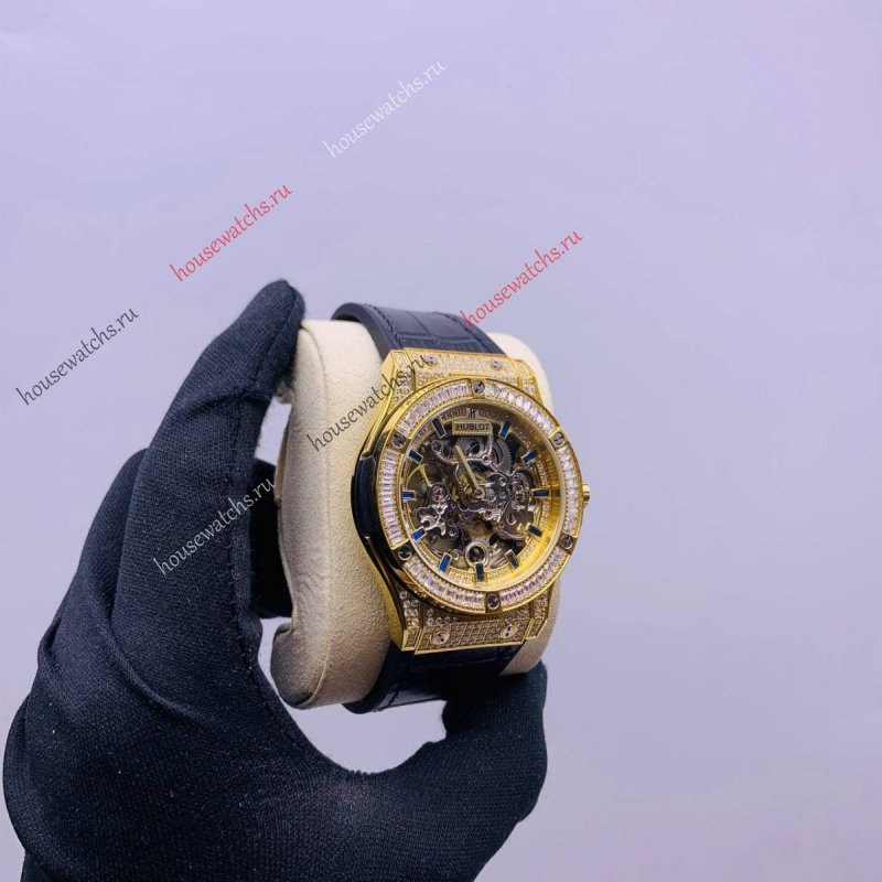 Копия Часы Hublot Classic Fusion Titanium Diamonds H104366