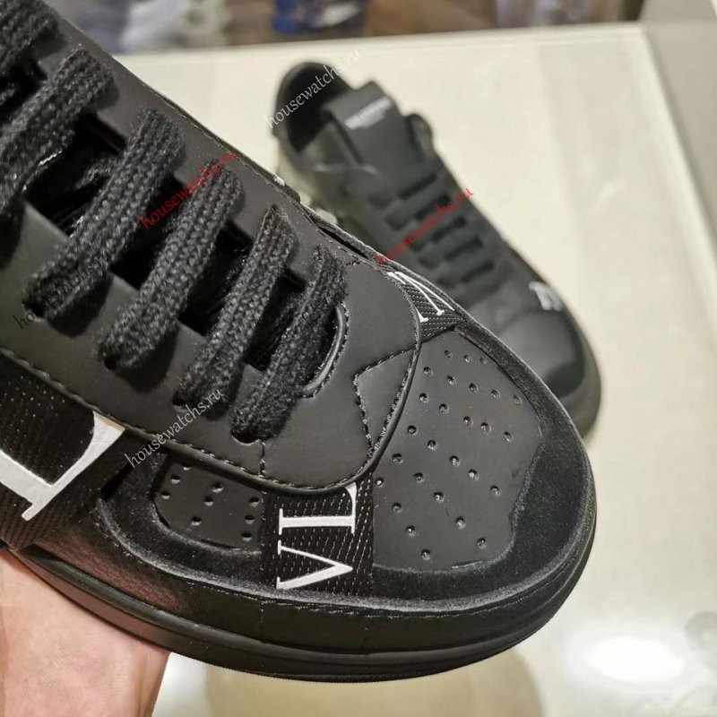 Копия  Кроссовки Valentino H801321
