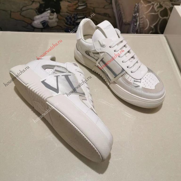 Копия  Кроссовки Valentino H801322