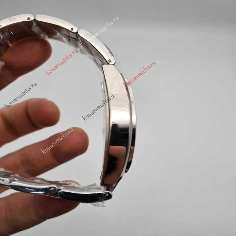 Копия Часы Cartier Roadster H104482