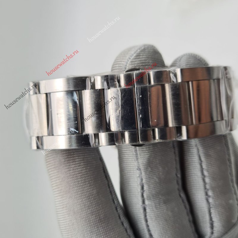 Копия Часы Cartier Calibre de Cartier H104530