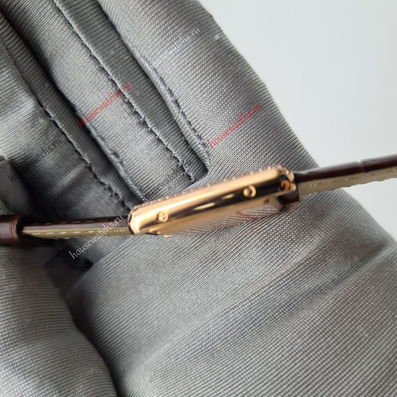 Копия Часы Cartier Tank H104544