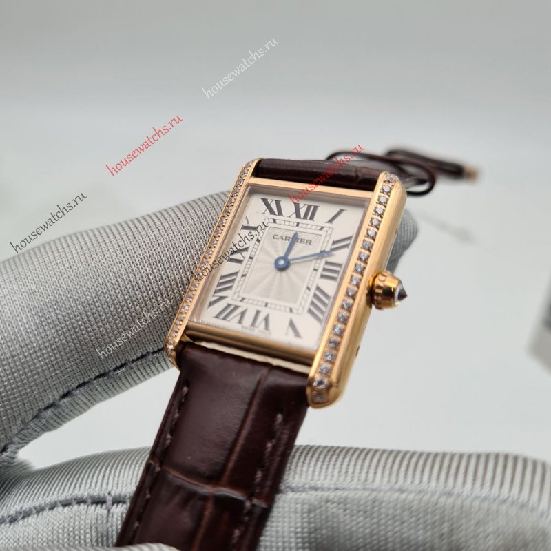 Копия Часы Cartier Tank H104544
