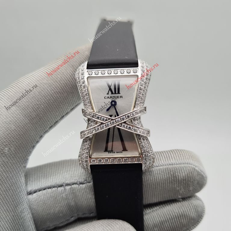 Копия Часы Cartier Libre Tank H104549