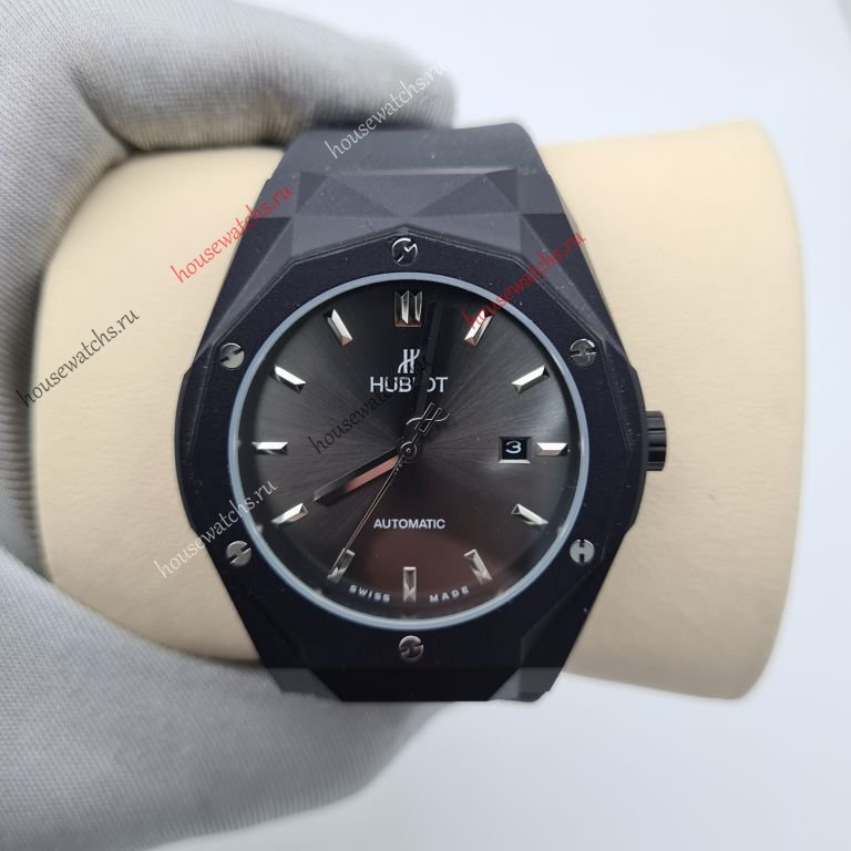 Копия Часы HUBLOT Classic Fusion Orlinski Titanium Alternative Pavé H104758