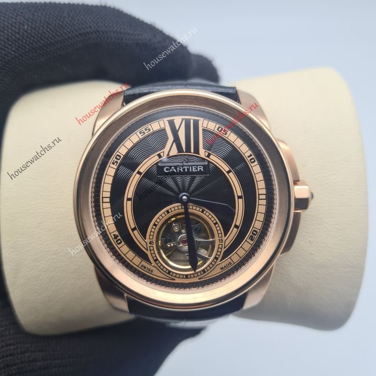 Копия Часы Cartier Calibre de Cartier H104943