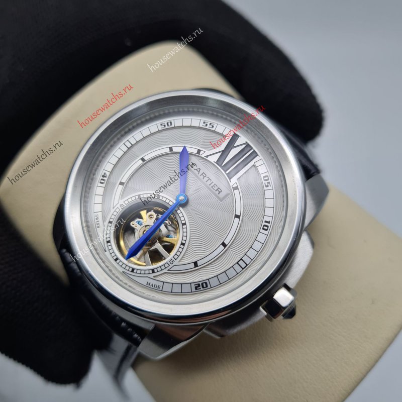 Копия Часы Cartier Calibre de Cartier H104945