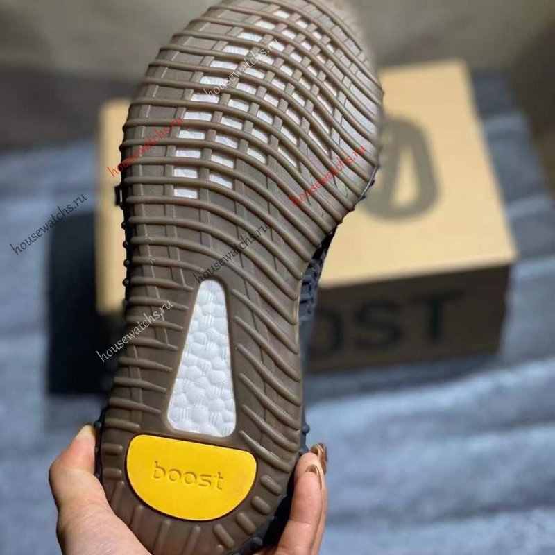 Копия  Кроссовки Adidas H801363