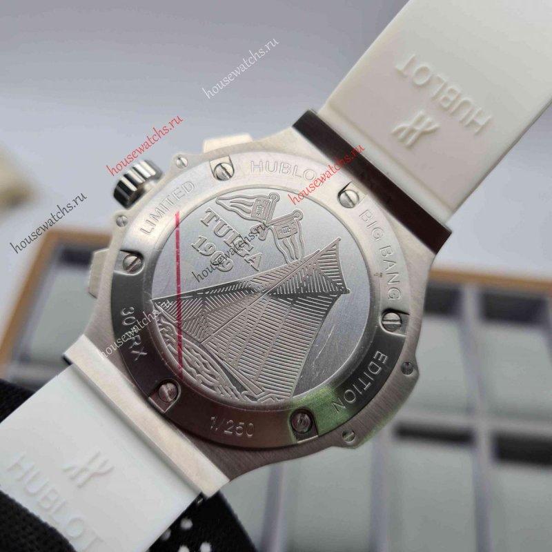 Копия Часы HUBLOT Classic Fusion H105438