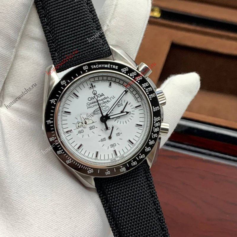 Копия Часы Omega Speedmaster Snoopy H105917