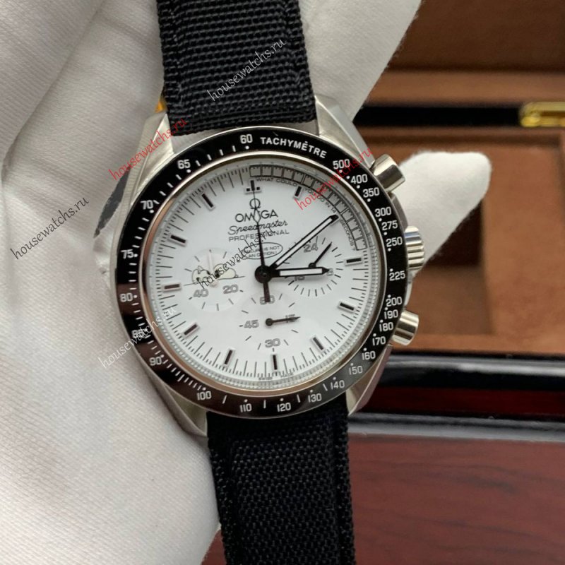 Копия Часы Omega Speedmaster Snoopy H105917