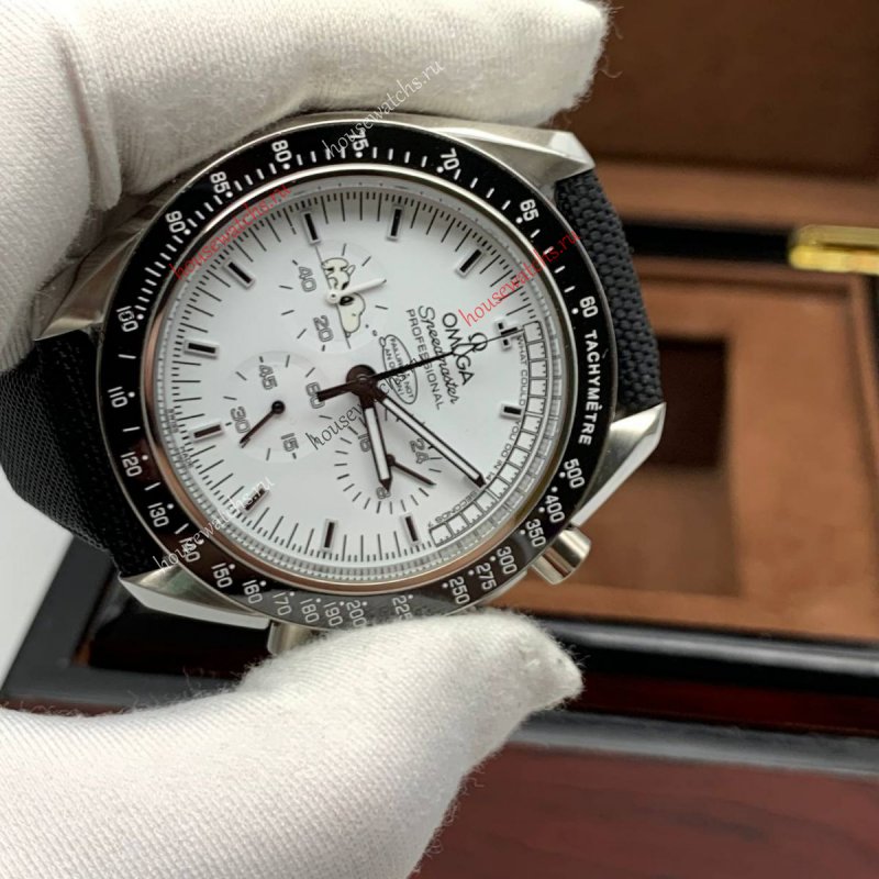 Копия Часы Omega Speedmaster Snoopy H105917