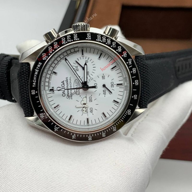 Копия Часы Omega Speedmaster Snoopy H105917