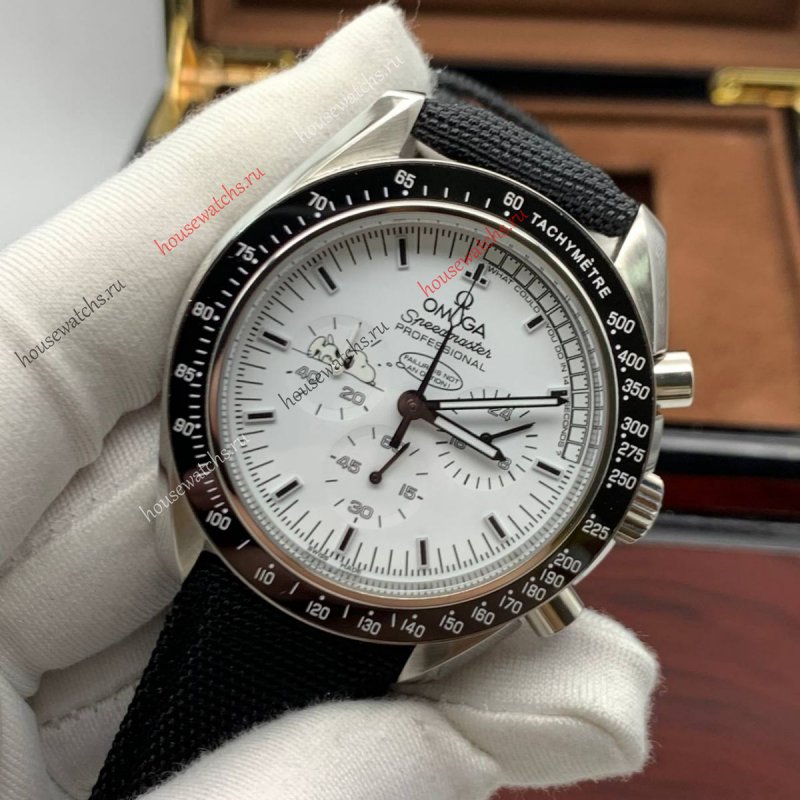 Копия Часы Omega Speedmaster Snoopy H105917