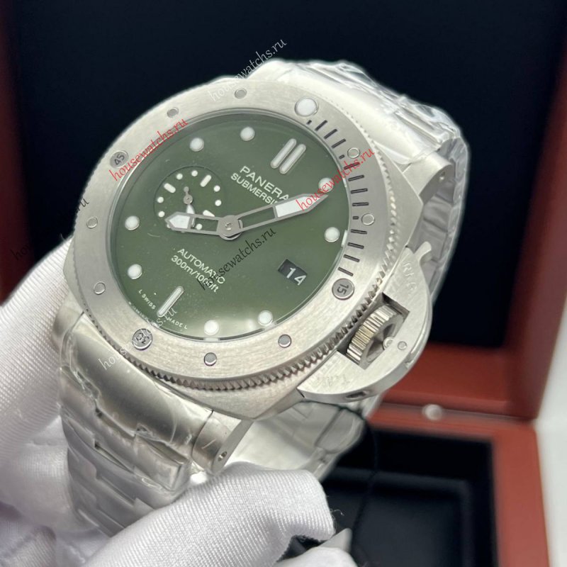 Копия Часы Panerai Luminor Submersible H106036