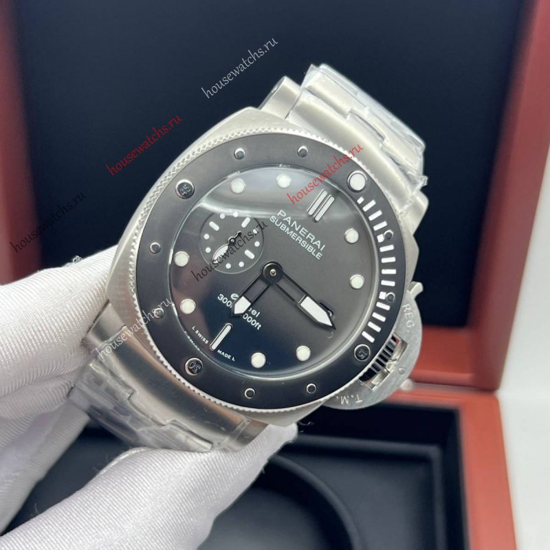Копия Часы Panerai Luminor Submersible H106037